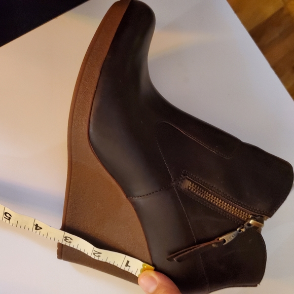 UGG Australia Brown Meredith boots SZ 8.5 - Picture 7 of 7